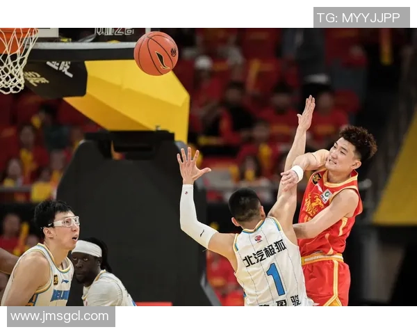 篮网与步行者激战正酣球迷期待精彩对决与精彩瞬间